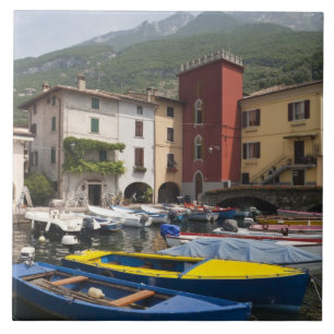 Italien, Provinz Verona, Malcesine. Cassone alt 2 Fliese
