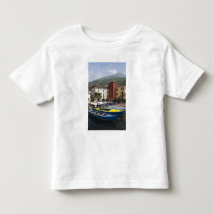 Italien, Provinz Verona, Malcesine. Klasse alt 2 Kleinkind T-shirt