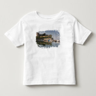 Italien, Provinz Verona, Torri del Benaco. Il Kleinkind T-shirt