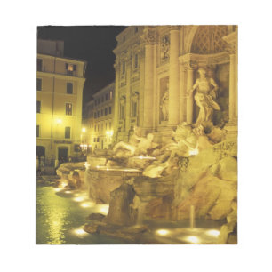 Italien, Rom. Trevi-Brunnen bei Nacht. Notizblock