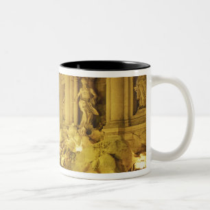 Italien, Rom. Trevi-Brunnen bei Nacht. Zweifarbige Tasse