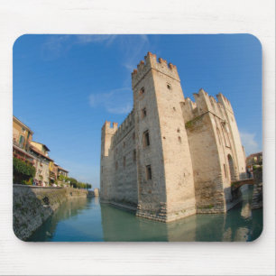 Italien, Sirmione, Gardasee, die Scaliger Mousepad
