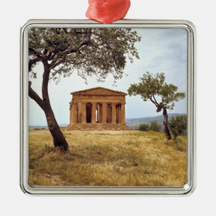 Italien, Sizilien, Agrigento. Die Ruinen der 2 Ornament Aus Metall