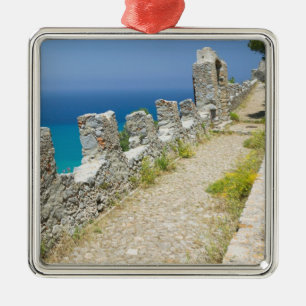 Italien, Sizilien, Cefalu, Cliffside Walkway, La Ornament Aus Metall