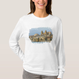Italien, Sizilien, Cefalu, View with Duomo ab 2 T-Shirt