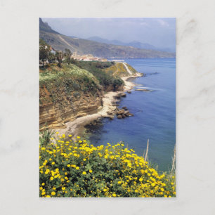 Italien, Sizilien. Die Nordküste Siziliens in Postkarte