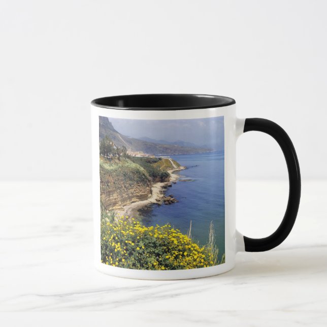 Italien, Sizilien. Die Nordküste Siziliens Tasse (Rechts)