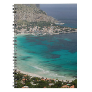 Italien, Sizilien, Mondello, Blick auf den Strand Notizblock
