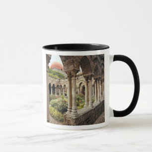 Italien, Sizilien, Palermo. Die Klemme überleben  Tasse