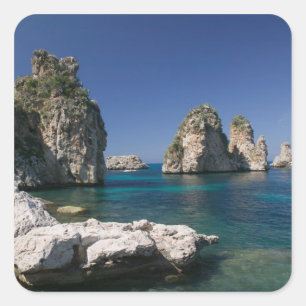 Italien, Sizilien, Scopello, Felsen bei Tonnara Quadratischer Aufkleber