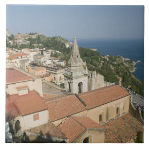 ITALIEN, Sizilien, TAORMINA: Blick auf die Piazza  Fliese