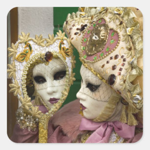 Italien, Venedig, Burano Island. Frauen in Quadratischer Aufkleber