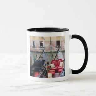 Italien, Venedig, Selektiver Fokus auf Gondel in d Tasse