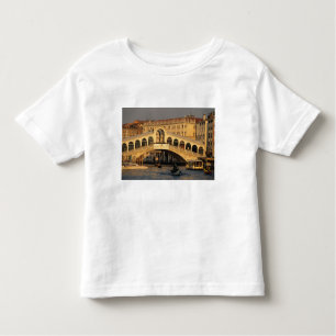 Italien, Venedig, Venedig, Canal Grande und Rialto Kleinkind T-shirt