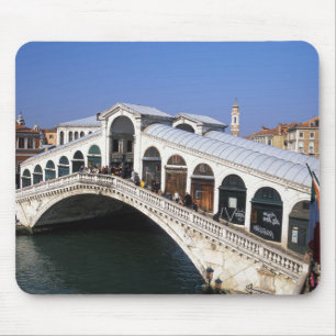Italien, Venetien, Venedig, Überquerung der Rialto Mousepad