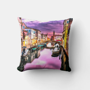 Italien wirft Kissen. Kissen