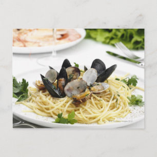 Italienische Küche. Spaghetti alle vongole. Postkarte