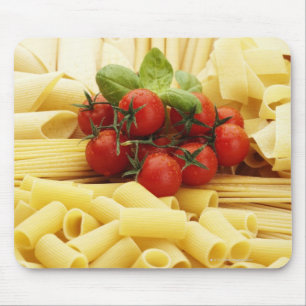 Italienische Küche. Teigwaren und Tomaten. Mousepad
