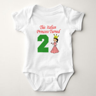 Italienische Prinzessin drehte zwei Baby Strampler