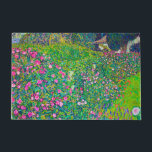 Italienischer Garten, Gustav Klimt Fußmatte<br><div class="desc">Gustav Klimt (14. Juli 1862 - 6. Februar 1918) war ein österreichischer symbolischer Maler und einer der prominentesten Mitglieder der Wiener Sezessionsbewegung. Klimt ist bekannt für seine Gemälde, Wandgemälde, Skizzen und andere Kunstobjekte. Neben seinen figurativen Werken, die Allegorien und Portraits enthalten, malte er Landschaften. Unter den Künstlern der Wiener Sezession...</div>