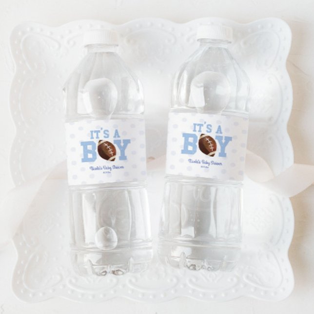 It's A Boy! Blue Football Baby Shower Wasserflaschenetikett (Von Creator hochgeladen)