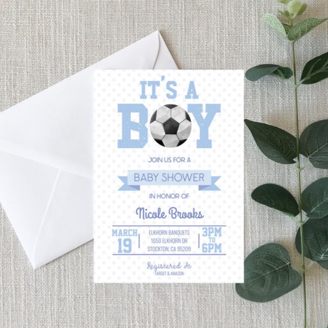 It's A Boy! Blue Soccer Ball Baby Shower Einladung (Von Creator hochgeladen)