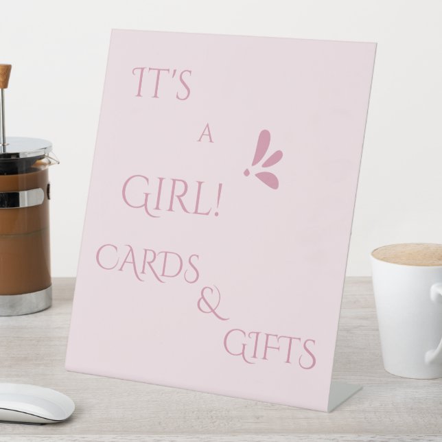It's A Girl! Minimalism Pastel Pink Cards & Gifts Sockelschild (In Situ)