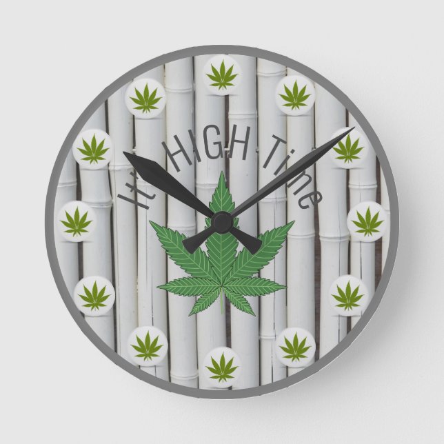 It's High Time Weed Leaf White Bamboo Custom Runde Wanduhr (Vorderseite)