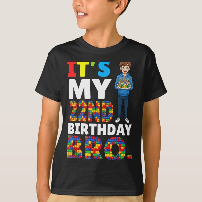Its My 22nd Birthday Bro Boy Cake Building Blocks  T-Shirt (Vorderseite)