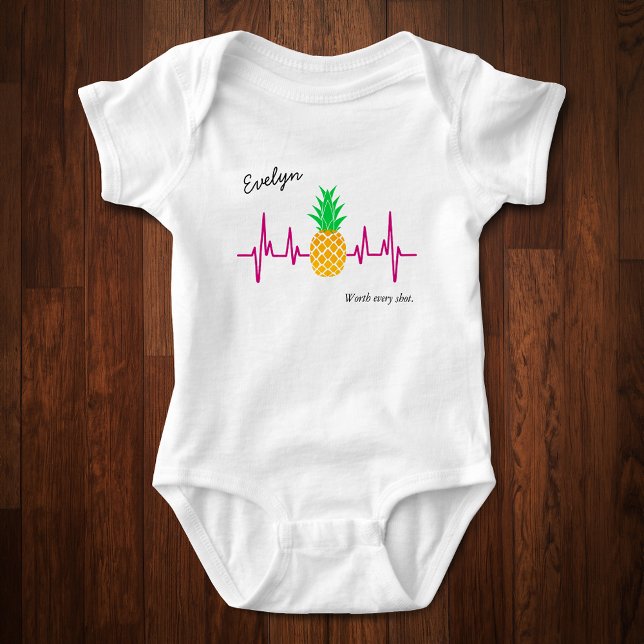 IVF Baby Pineapple Heartbeat with Name v2 Baby Strampler (Von Creator hochgeladen)
