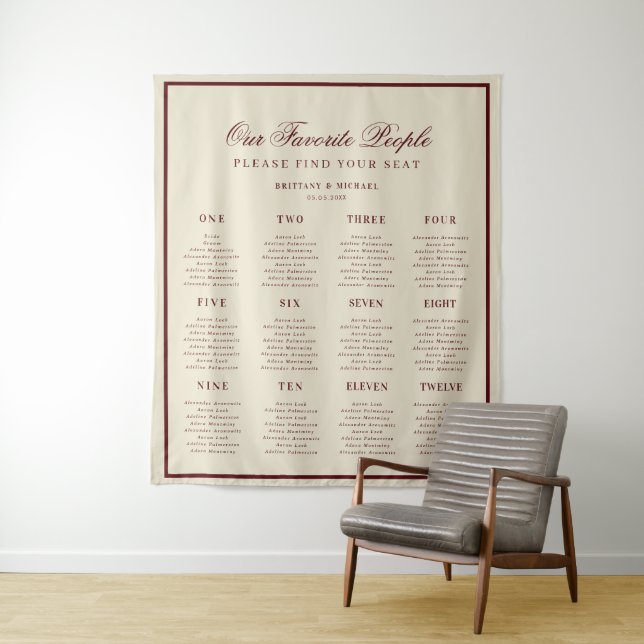 Ivory Burgundy Retro Wedding Seating Chart Sign Wandteppich (Beispiel)