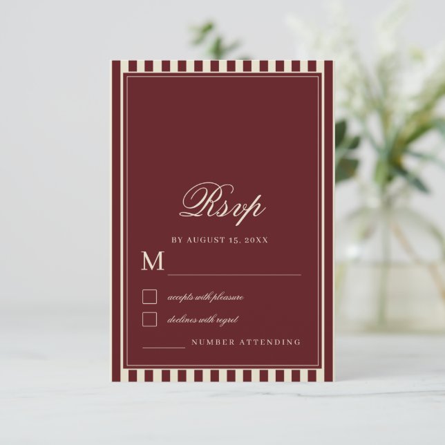 Ivory & Burgundy Stripes Border Retro Wedding RSVP Karte (Stehend Vorderseite)