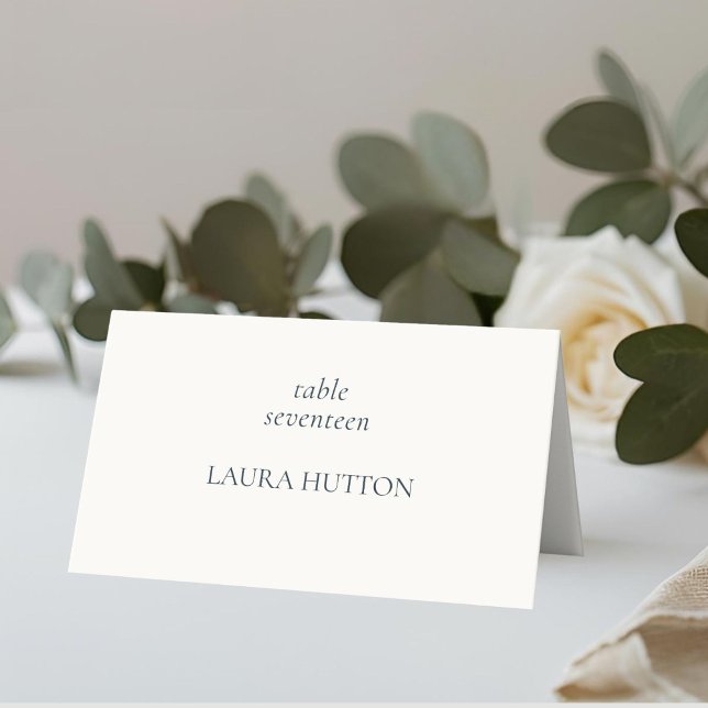 Ivory | Chic Monogram Wedding  Platzkarte (Von Creator hochgeladen)
