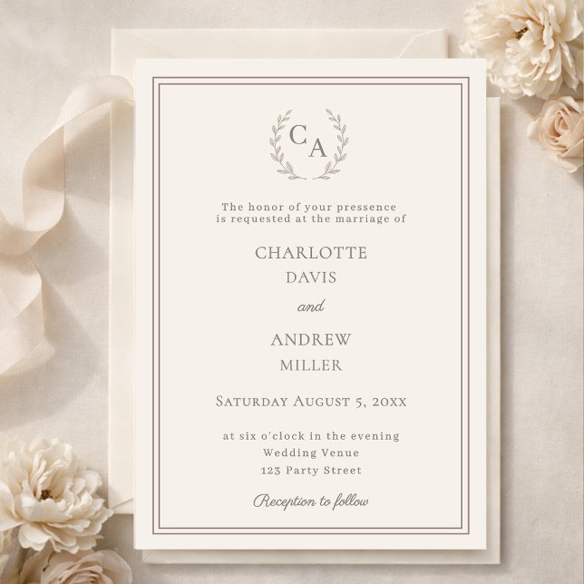 Ivory taupe wreath monogram simple wedding  einladung (Von Creator hochgeladen)