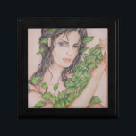 Ivy Bride Girl Portrait Kunstvoll wandern im Valle Erinnerungskiste<br><div class="desc">Entworfen auf meine Bleistiftzeichnung eines schönen Mädchenportraits in ihrem prächtigen Kleid,  das in Efeu-Blätter um sie herum verziert ist. Bitte Karo in meinem Shop für passende Artikel.</div>