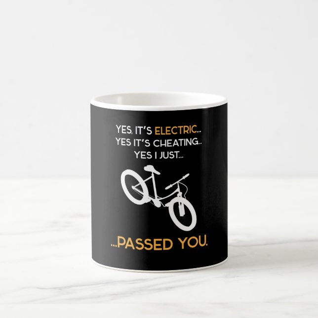 Ja, es ist Electric E Bike Biker Kaffeetasse (Mittel)