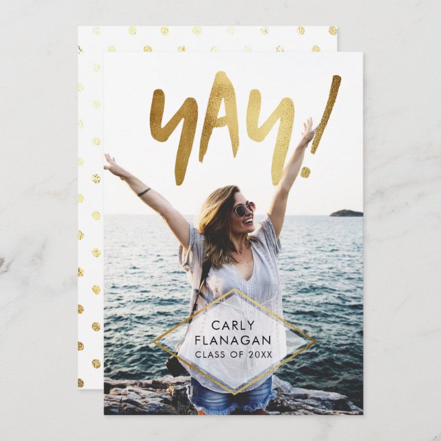 Ja! Gold Script Abschluss Celebration Party Einladung (Vorne/Hinten)
