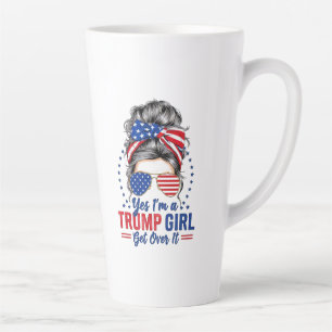 Ja, ich bin ein Trump-Mädchen, das sich darüber hi Milchtasse