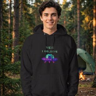 Ja, ich glaube, Alien Flying UFO Spaceship Pixel A Hoodie