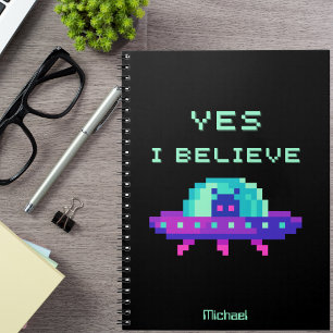 Ja, ich glaube an Alien-Flug-UFO-Raumschiff-Pixel- Notizblock