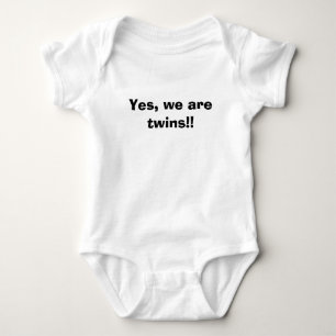 Ja sind wir Zwillinge!! Baby Strampler