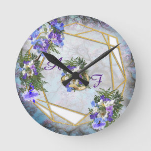 Jacaranda Blooms & Lily  Bouquet Runde Wanduhr