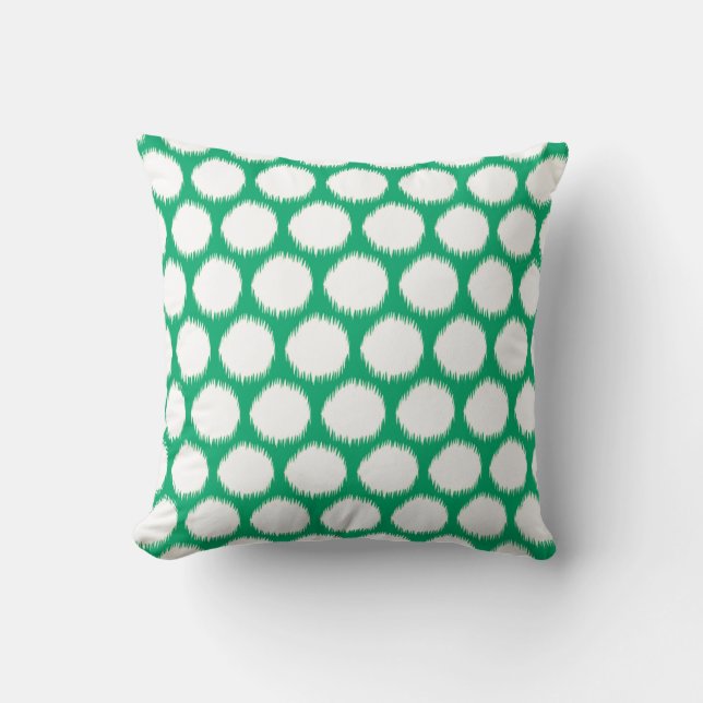 Jade Asian Moods Ikat Dots Kissen (Vorderseite)