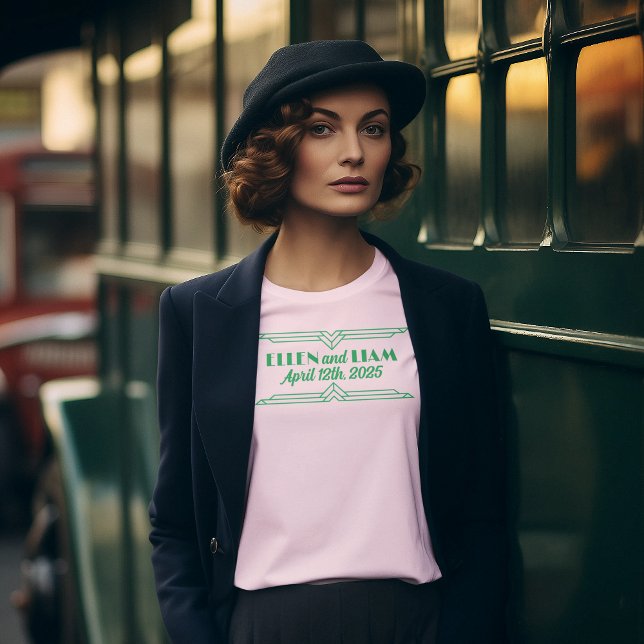 Jade auf Beige Hochzeit der 1920er Jahre T-Shirt (Von Creator hochgeladen)
