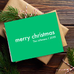 Jade Green Christmas | Lebhafter Trendy Minimal Feiertagskarte<br><div class="desc">Einfache, stilvolle "fröhliche Weihnachten" zitieren Grußkarte mit moderner Typografie in Weiß auf einem hellgrünen Jade-Hintergrund in einem minimalistischen skandinavischen Stil "skandinavisches" Design. Die Karte kann leicht mit Ihrem eigenen Urlaubsgruß, Familiennamen und Jahr personalisiert werden, um eine wirklich maßgeschneiderte Weihnachtskarte für die Festsaison zu machen! Die Insider-Nachricht "Wünscht euch eine wunderbare...</div>