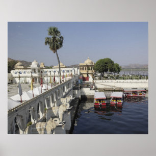 Jag Mindar Palace, Lake Pichola, Udaipur, Indien. Poster