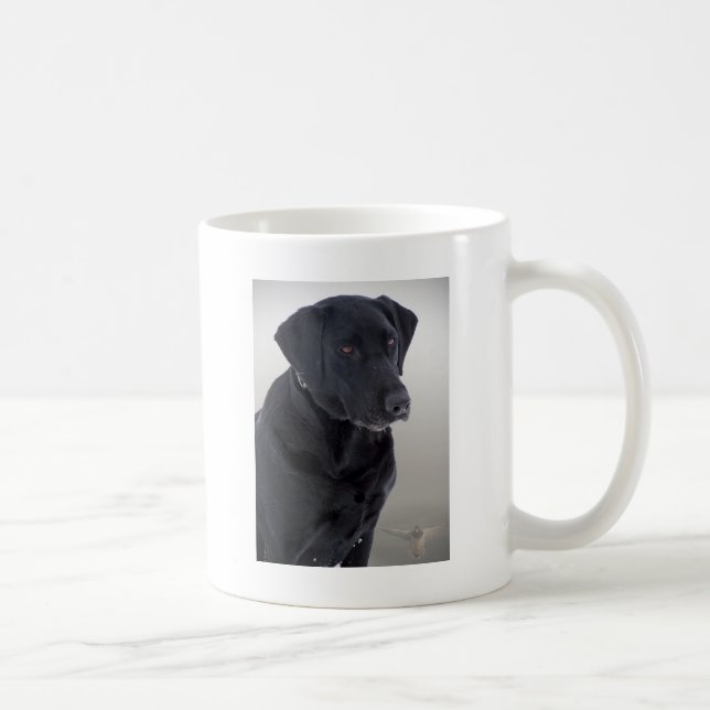 Jagd des schwarzen Labradors Kaffeetasse (Rechts)