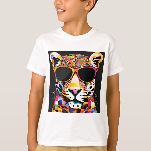 Jaguar Wearing Sunglasses T-Shirt (Vorderseite)