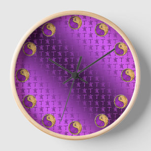 Jahr des Feuer-Ebers Uhr