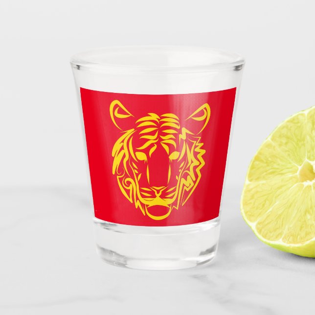 Jahr des Tigers Schnapsglas (Vorderseite)